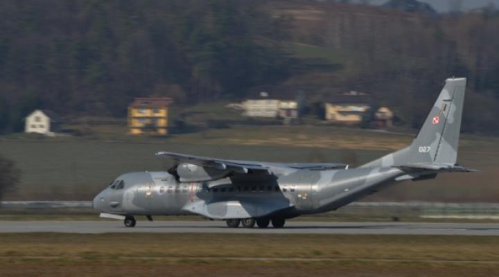 Samolot CASA C-295M z 8. Bazy Lotnictwa Transportowego w Krakowie (fot. kpt. Maciej Nojek)