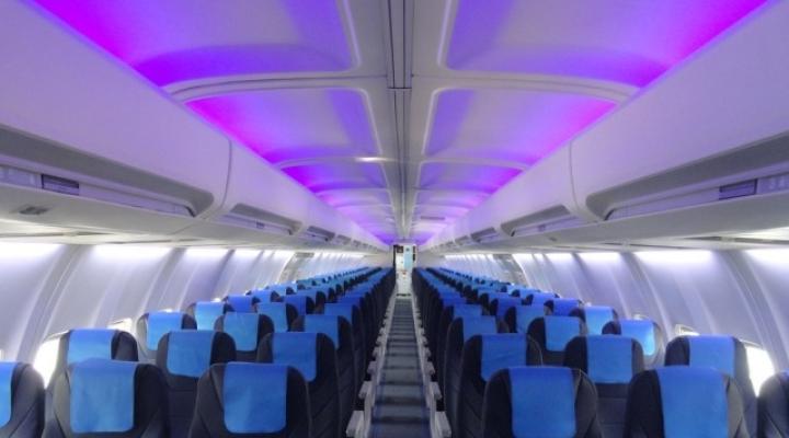 Nowe fotele, więcej przestrzeni i nowoczesne oświetlenie w odnowionym Boeingu 737 LOT-u (fot. PLL LOT)