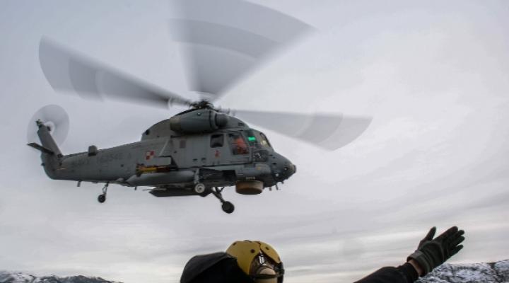 SH-2G wraca z Norwegii (fot. chor. mar. Piotr Leoniak)