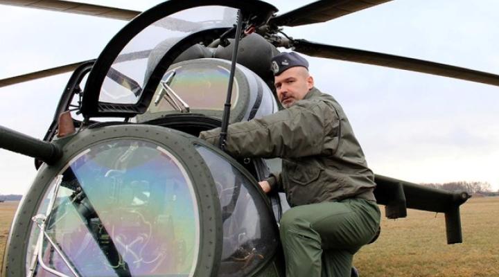 Lot pożegnalny mjr pil. Dariusza Kowalskiego (fot. 49blot.wp.mil.pl)