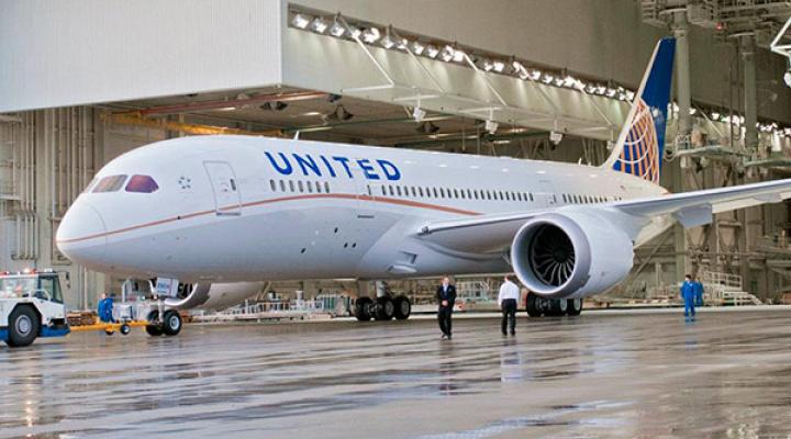 Dreamliner w barwach United Airlines 
