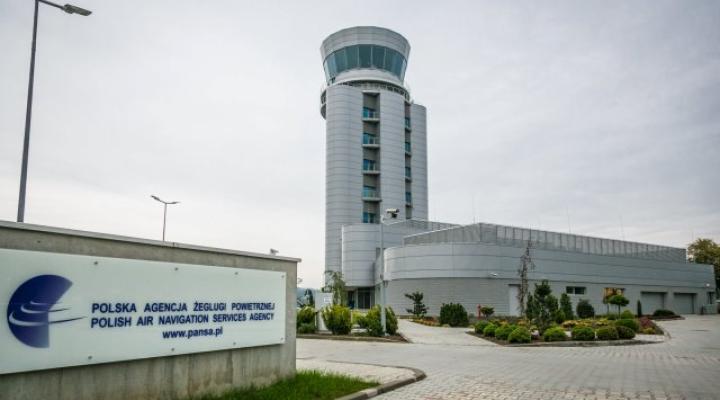 Nowa wieża kontroli lotniska Portu Lotniczego Kraków (fot. PAŻP)
