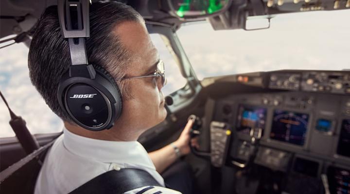 Słuchawki Bose A20, fot. Civil Aviation Training