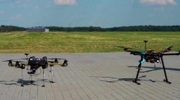 UAV uczestniczące w zawodach Droniada 2021, fot. 5zywiolow.pl