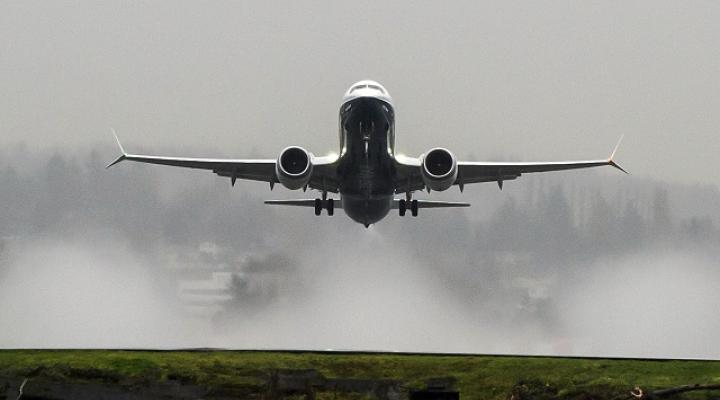 B737 MAX podczas startu, fot. ATI