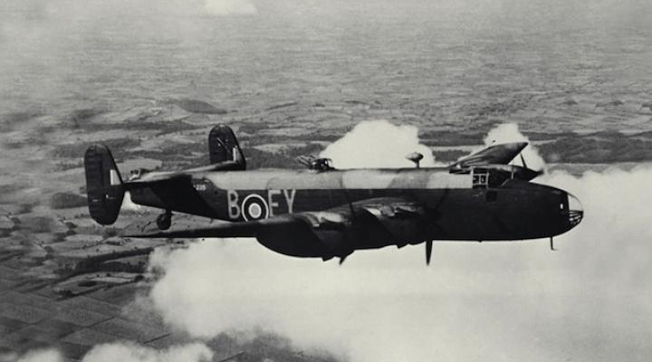Handley Page Halifax FS-P (JP 295)