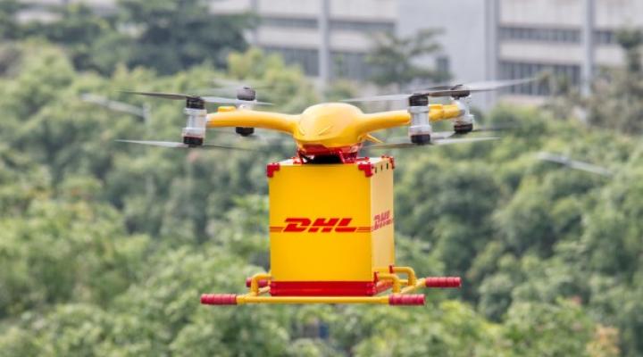 Dostawa kurierska realizowana dronem, fot. DHL