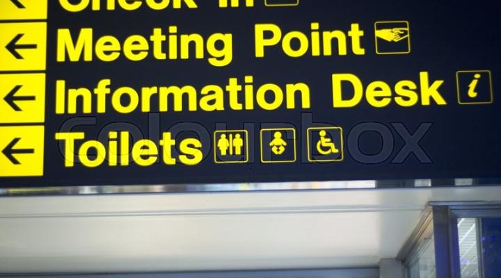Tablice informacyjne na lotnisku, fot. Airport Information