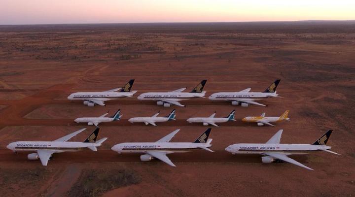 Samoloty przechowywane na australijskiej pustyni, fot. NT News