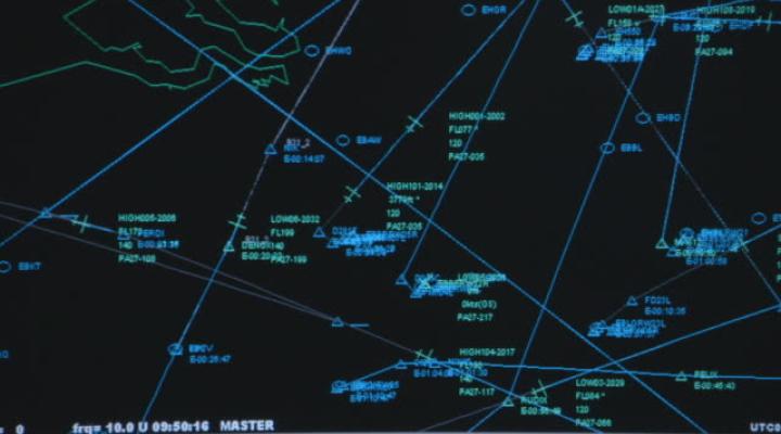 Ekran monitora kontrolera ruchu lotniczego, fot. ATC