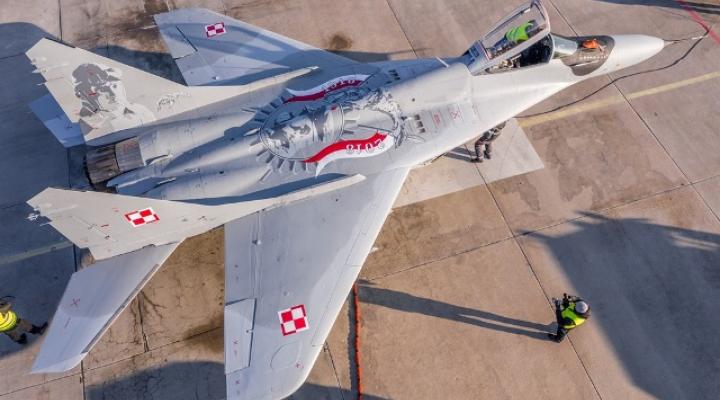 MiG-29 o numerze bocznym 4120 z 22.BLT w okolicznościowym malowaniu (fot. Mirosław Gawroński)