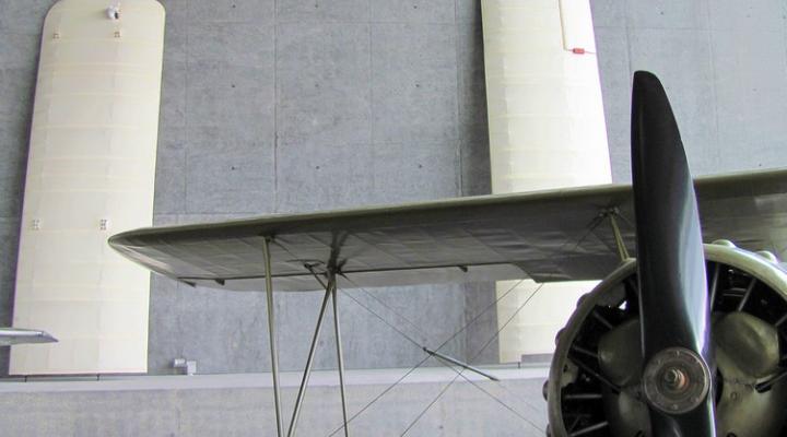 Skrzydła samolotu LVG B.II w Nowym Gmachu Głównym MLP/ fot. Muzeum Lotnictwa