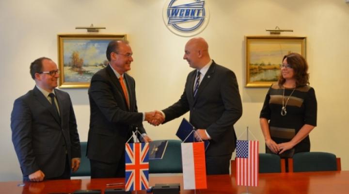 Podpisanie umowy o współpracy BAE Systems i WCBKT S.A. (fot. WCBKT S.A.)