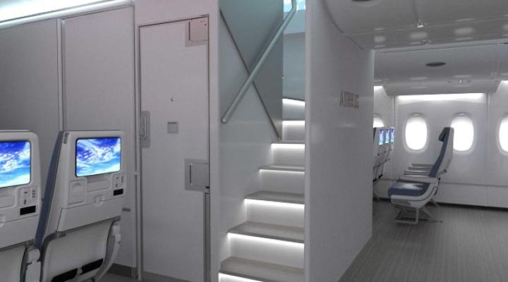 Nowe schody przednie A380 (fot. Airbus)