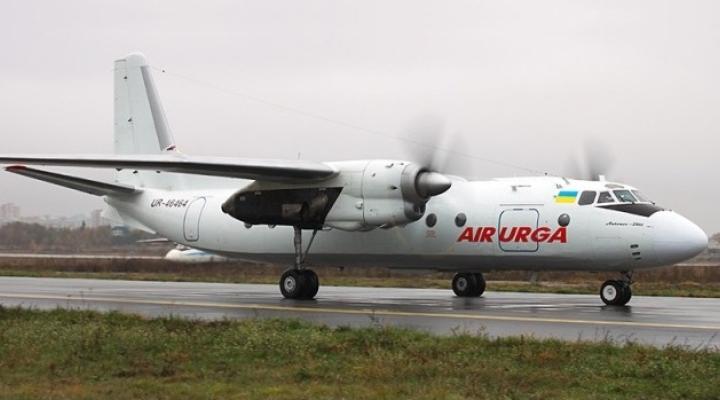 Antonov AN-24RV należący do Air Urga (fot. airlines-inform.com)