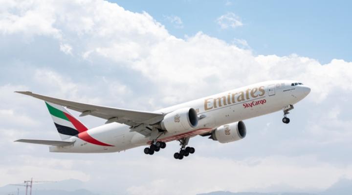 B777F należący do Emirates SkyCargo w locie (fot. Emirates)