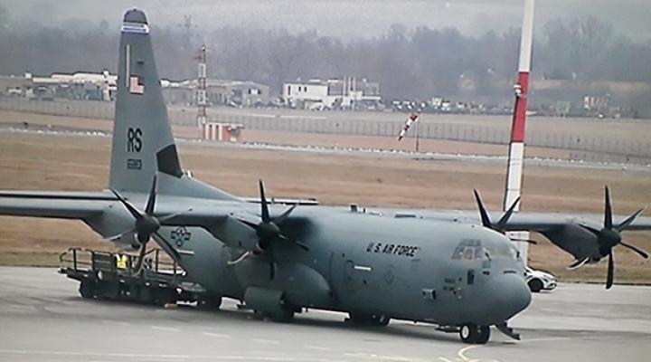C-130 Hercules USA na lotnisku w Rzeszowie-Jasionce (fot. kadr z filmu)