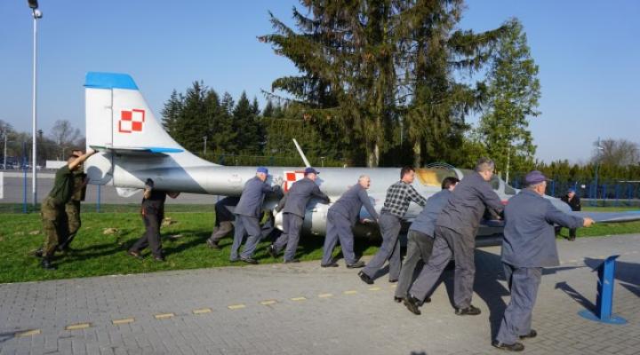 Zmiany na ekspozycji plenerowej w Muzeum Sił Powietrznych (fot. muzeumsp.pl)
