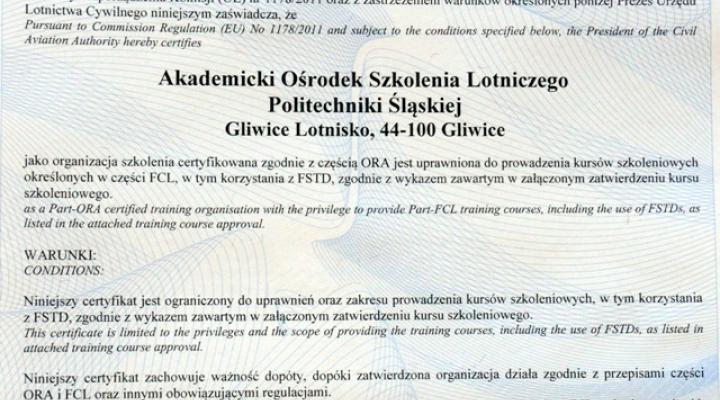 Certyfikat Politechniki Śląskiej  na prowadzenie szkolenia do uzyskania licencji pilota liniowego (fot. polsl.pl)