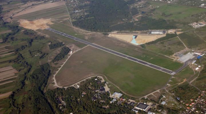 Lotnisko w Łodzi, źródło: www.aeroklub-lodz.pl