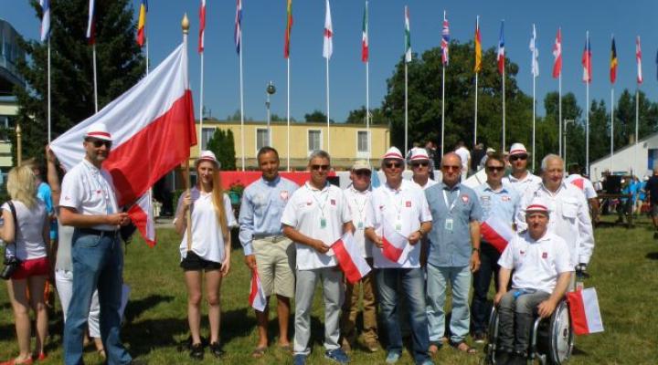 Polska ekipa na 18. Szybowcowych Mistrzostwach Europy w Ocseny na Węgrzech (fot. aeroklub-polski.pl)
