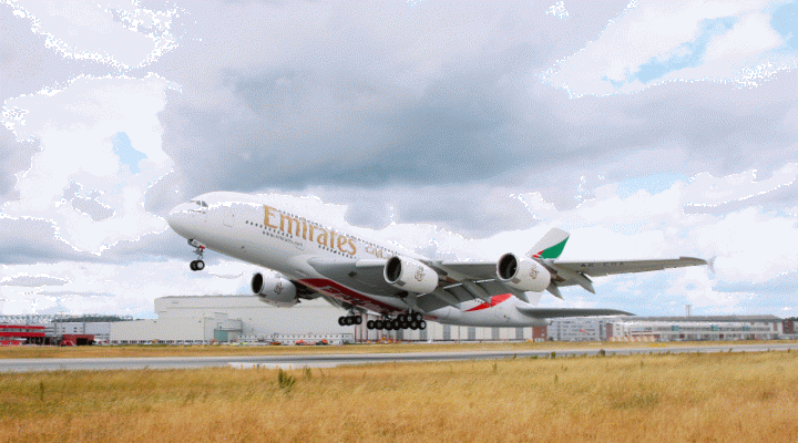 A380  w barwach Emirates Airline