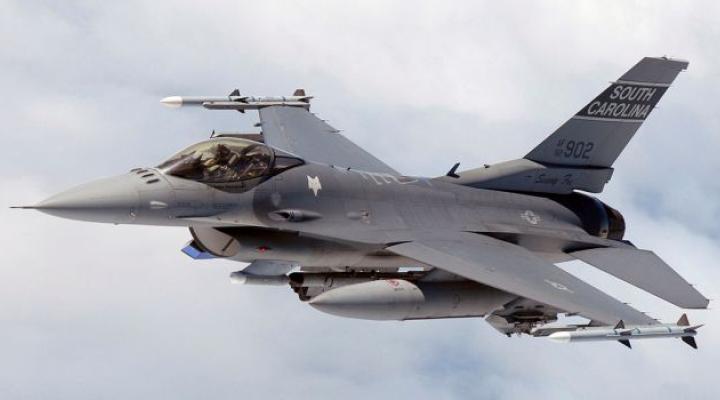 F-16C z Powietrznej Gwardii Narodowej Południowej Karoliny (fot. SMSgt Thomas Meneguin/Domena publiczna/Wikimedia Commons)