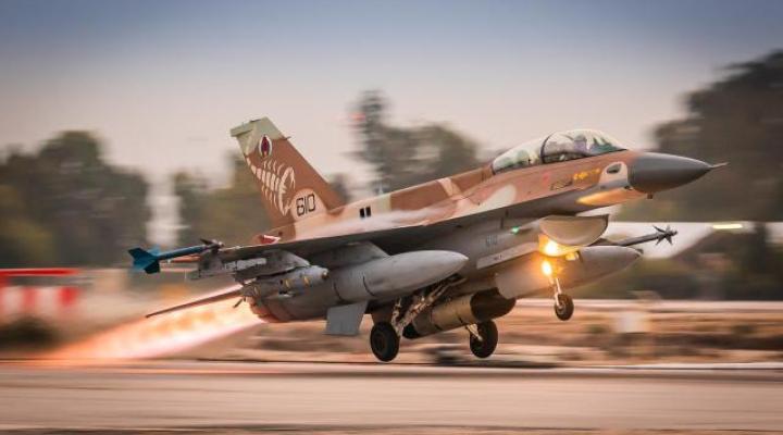 F-16 Izraelskich Sił Powietrznych - start (fot. Israel Defense Forces/Twitter)