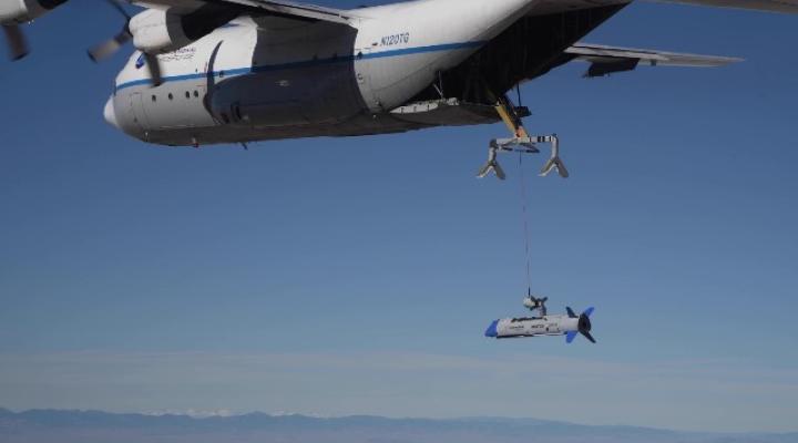 Gremlins Air Vehicle podczas testu w Dugway Proving Ground, Utah (fot. darpa.mil)