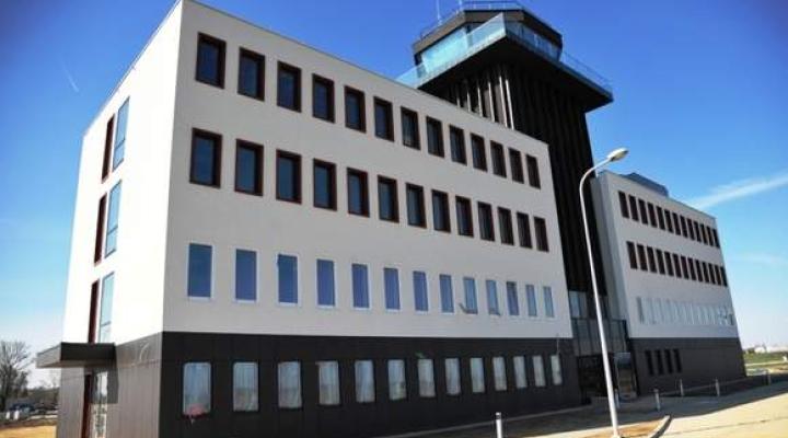 Lotnisko w Dęblinie czeka gruntowna przebudowa (fot. 4. Skrzydło Lotnictwa Szkolnego)
