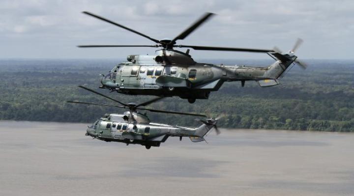 Dwa śmigłowce H225M Brazylijskich Sił Zbrojnych (fot. Airbus Helicopters)