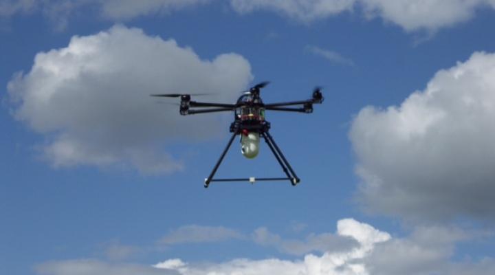Dron zbudowany przez inżynierów z Uniwersytetu w Southampton (fot. cardinalsecurity.co.uk)