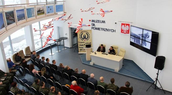 Spotkanie z płk  pil. prof. Dmitarem Nedialkovem w Muzeum Sił Powietrznych w Dęblinie (fot. muzeumsp.pl)
