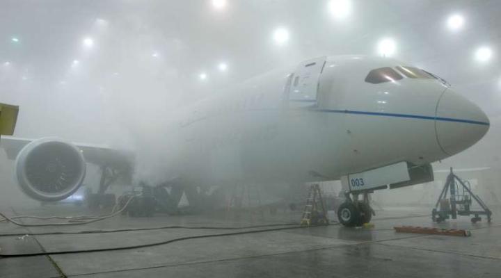 Dreamliner testowany w ekstremalnych warunkach pogodowych na Florydzie