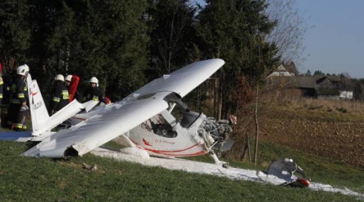 Katastrofa samolotu Remos G-3 Mirage (SP-SZUK) w Skawie (fot. Marek Kalinowski)
