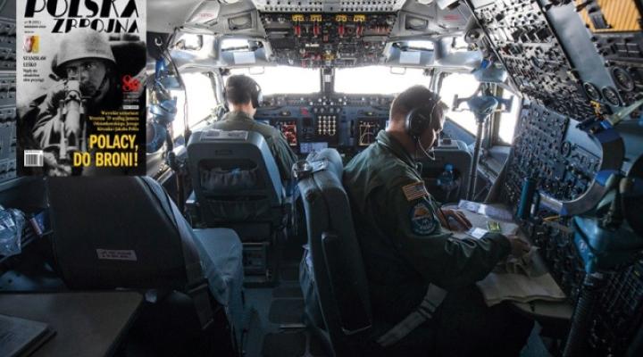 Kokpit samolotu wczesnego ostrzegania i dowodzenia AWACS (fot. Filip Modrzejewski)