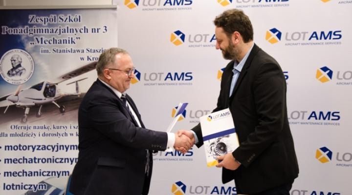LOTAMS i ZSP Nr 3 w Krośnie podpisały porozumienie dot. wzajemnej współpracy (fot. LOTAMS)