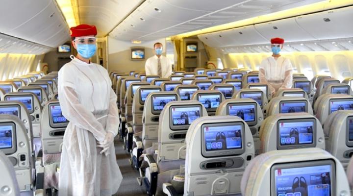 Linie Emirates zintensyfikowały środki ostrożności na pokładach samolotów (fot. Emirates)