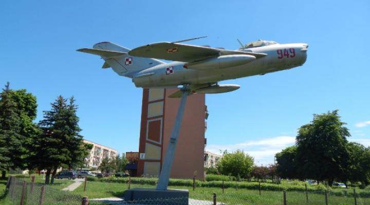 MiG-17 PF w Ostrowcu Świętokrzyskim (fot. pomagam.pl)