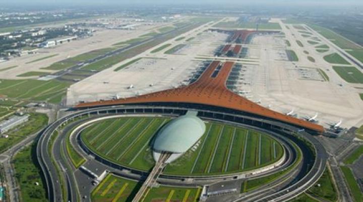 Międzynarodowe lotnisko w Pekinie (fot. chinatour.net)