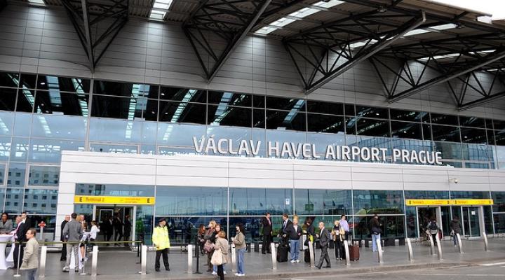 Międzynarodowy Port Lotniczy im. Vaclava Havla w Pradze (fot. tripway.com)