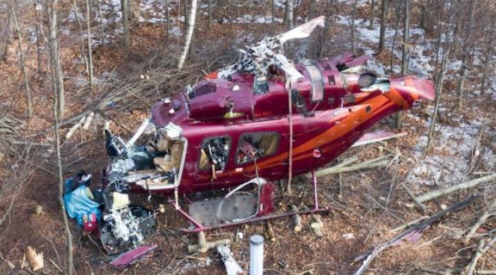 Miejsce katastrofy śmigłowca Bell 429 w Studzienicach - widok z góry (fot. kadr z filmu pszczyna.tv na youtube.com)