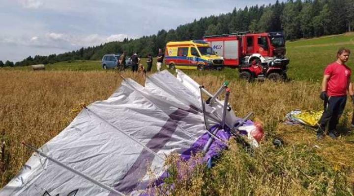 Miejsce wypadku lotniarza na szybowisku Mieroszów (fot. OSP Mieroszów)