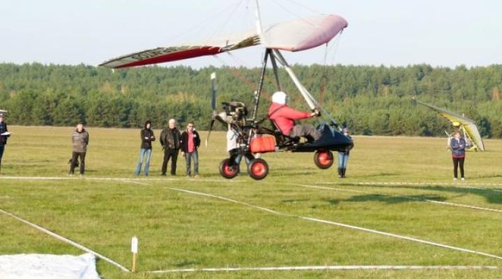 Mikrolotowe zawody w lądowaniu na celność - Aeroklub Pomorski 2014