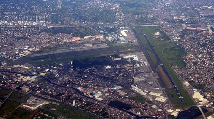 Ninoy Aquino International Airport w Manili - widok z góry (fot. Josh Lim (Sky Harbor)/CC BY-SA 4.0/Wikimedia Commons)