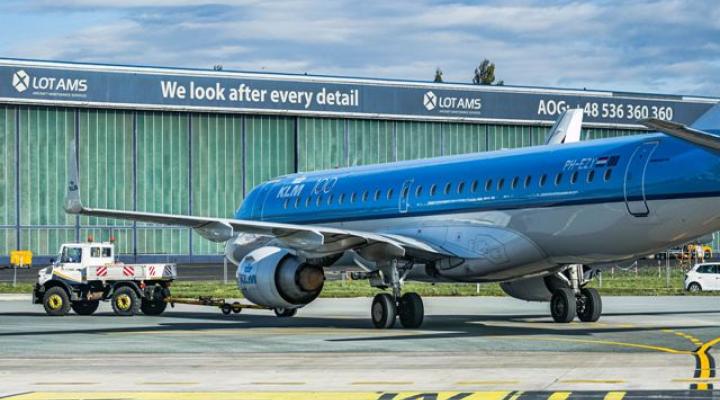 Obsługa techniczna samolotu KLM w LOTAMS (fot. LOTAMS)