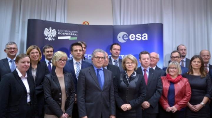 Podpisanie kontraktu z Europejską Agencją Kosmiczną