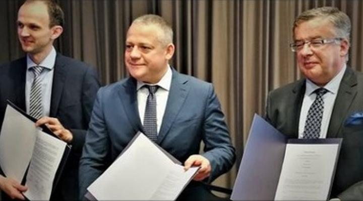 Podpisanie memorandum o współpracy z ukraińską agencją ruchu lotniczego – UkSATSE (fot. PAŻP)