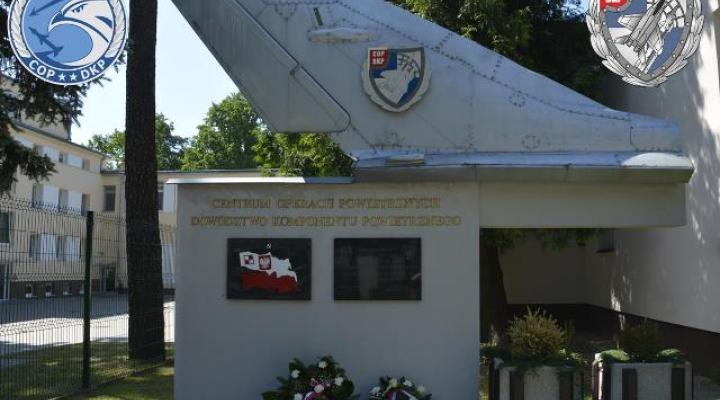 Pomnik w Centrum Operacji Powietrznych - Dowództwie Komponentu Powietrznego (fot. COP-DKP)