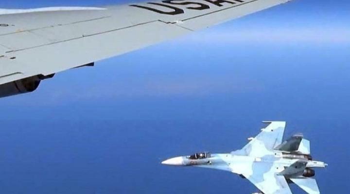 Rosyjski myśliwiec "niebezpiecznie" przechwycił samolot USA (fot. stripes.com)